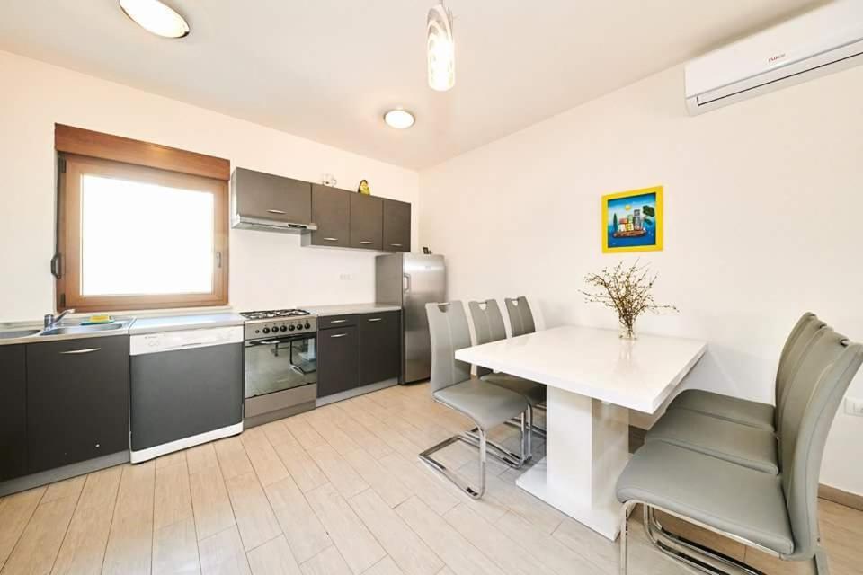 Villa Holiday Laura **** Umag